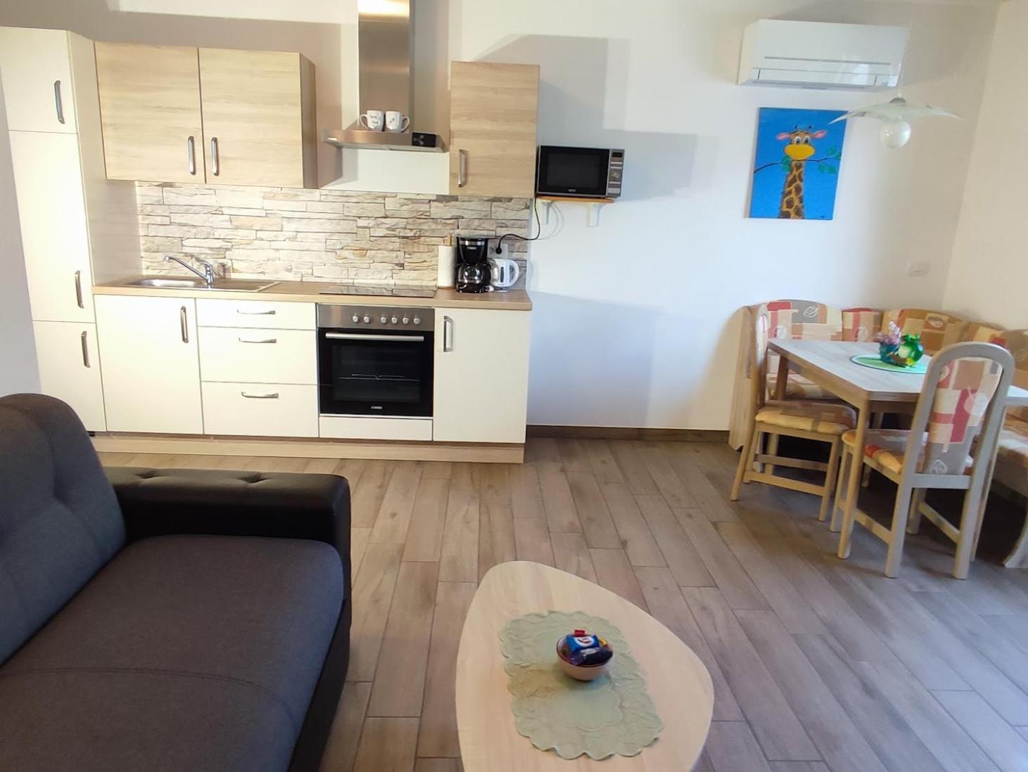 Apartments And Wellness Jelovca Radovljica Luaran gambar