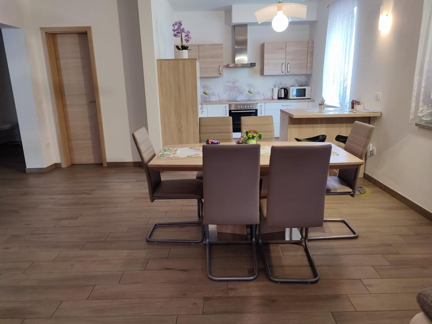 Apartments And Wellness Jelovca Radovljica Luaran gambar