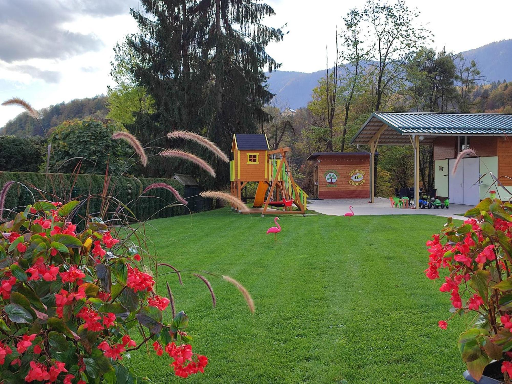 Apartments And Wellness Jelovca Radovljica Luaran gambar